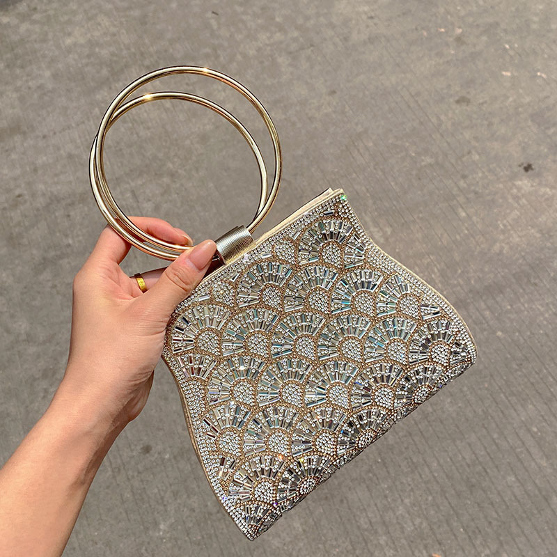 Women Handheld Bags - Paillettes brillant diamant pochette sac à